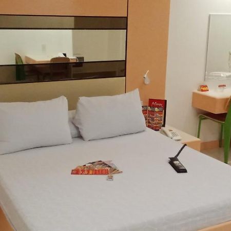 Hotel Sogo Buendia Пасай Экстерьер фото
