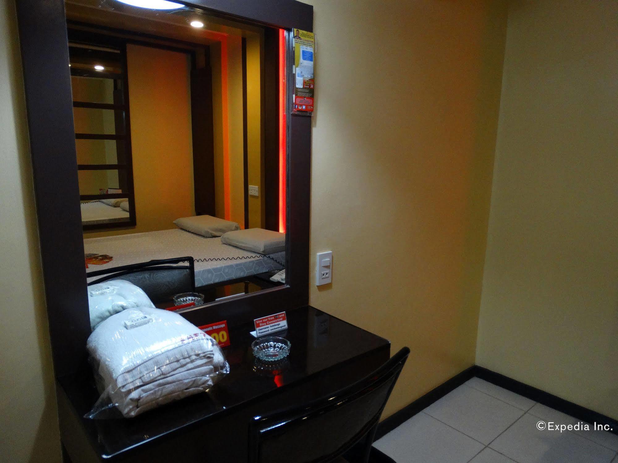 Hotel Sogo Buendia Пасай Экстерьер фото